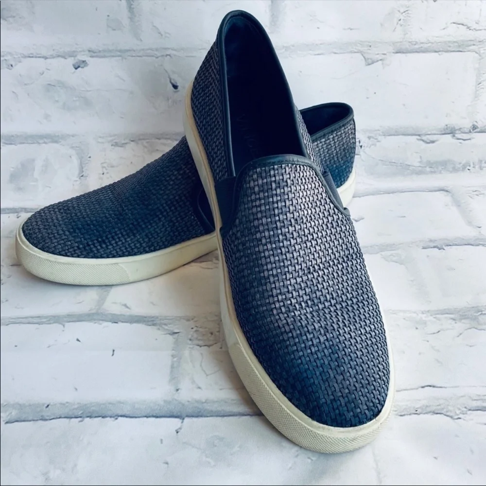 Blue woven slip on sneakers Vince Preston size 7 white chunky sole